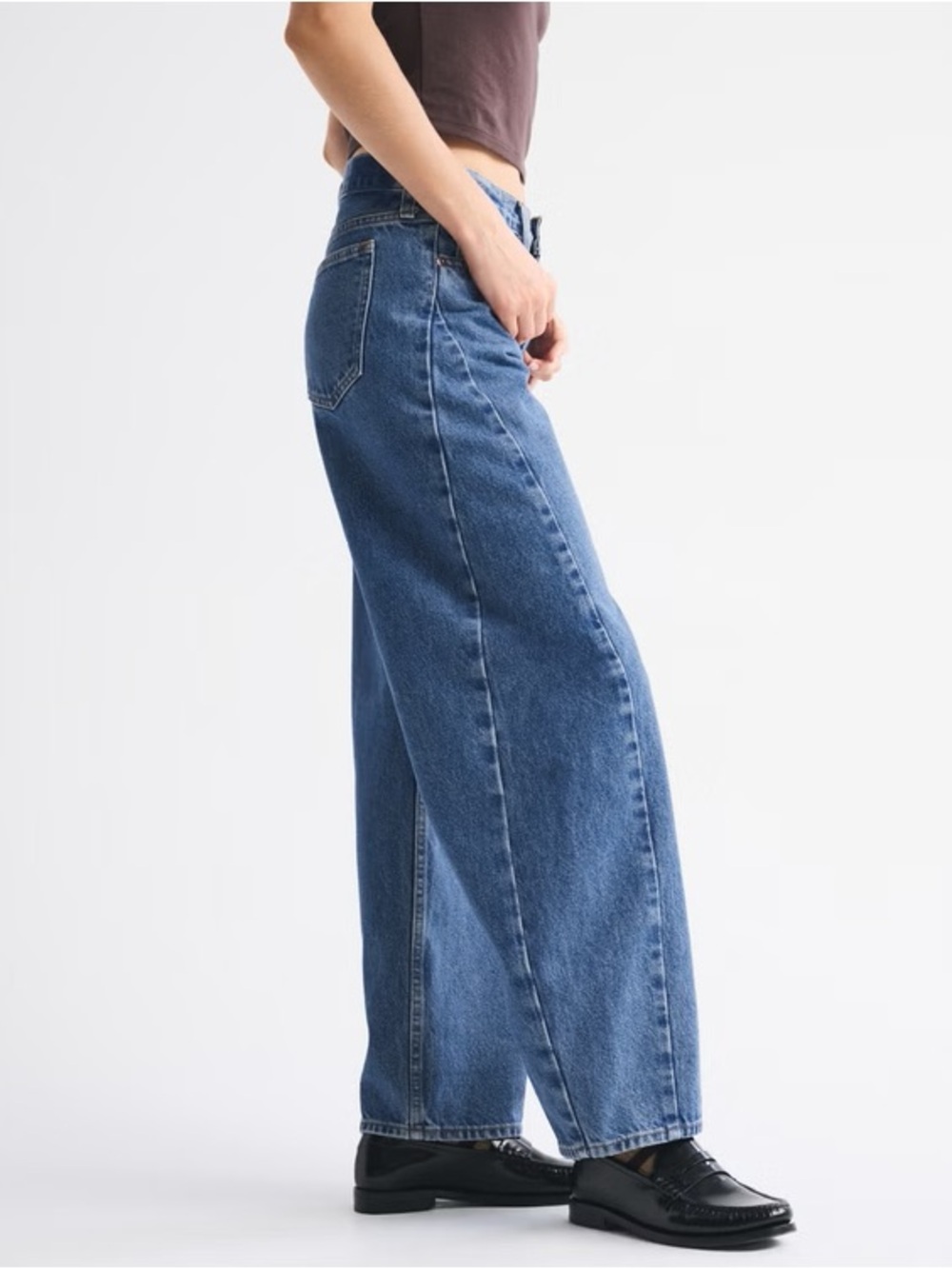 Abercrombie & Fitch the barrel Jean mid rise in size 18/34 short